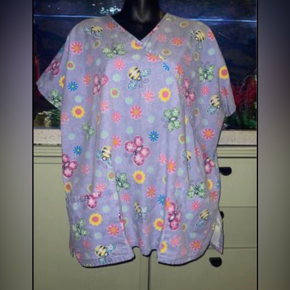 Ladies MHD scrub top size L